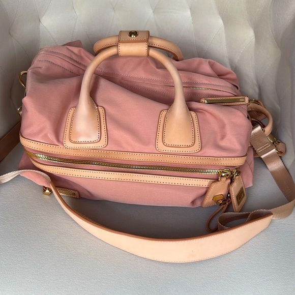 Caraa Studio Bag in Blush, NEW WITH TAGS - Picture 5 of 14